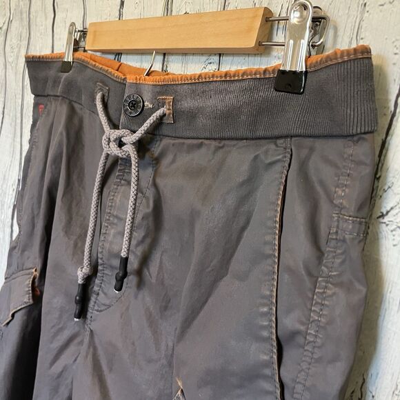 Stellson Mens Waxed Cargo Shorts Size L Gray Orange Acid Wash Switzerland Grunge - Picture 2 of 14